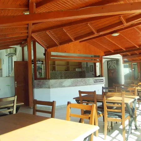Kerpe Alper Otel